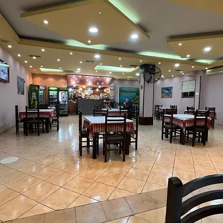 Ziku Hotel *